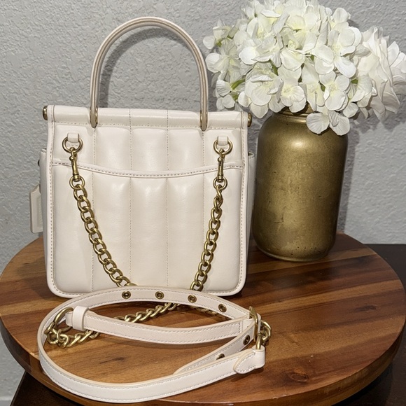 Coach Nappa Leather Willis Top Handle 18 With Quilting - Picture 4 of 16